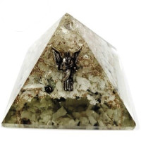 pyramid orgonite moonstone and quartz – 7 x 7