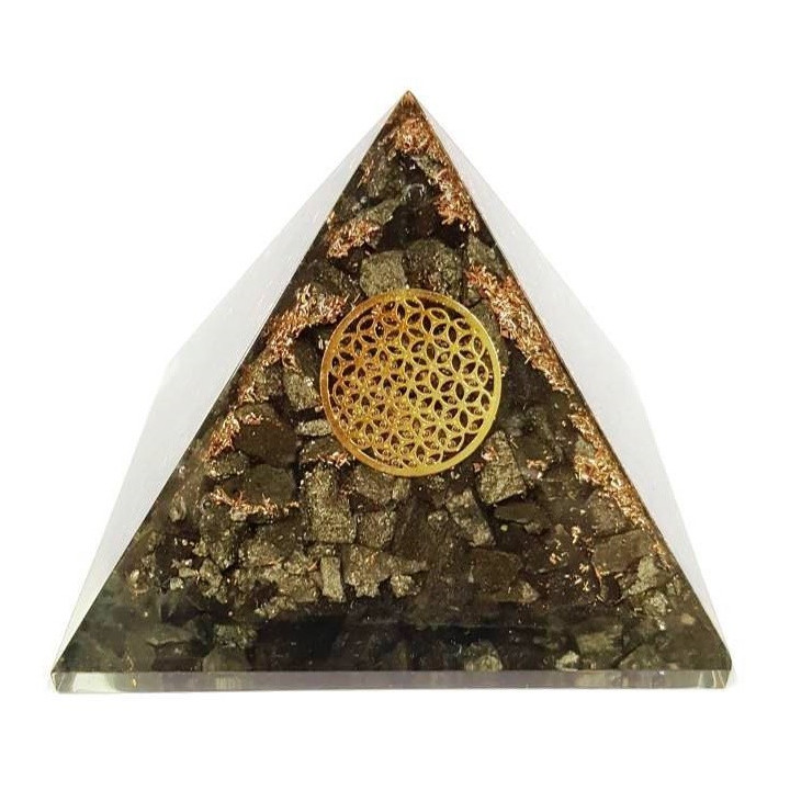 pyramid orgonite pyrite – 7 x 7