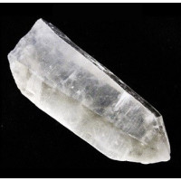 {
  "text": "white quartz – raw point"
}