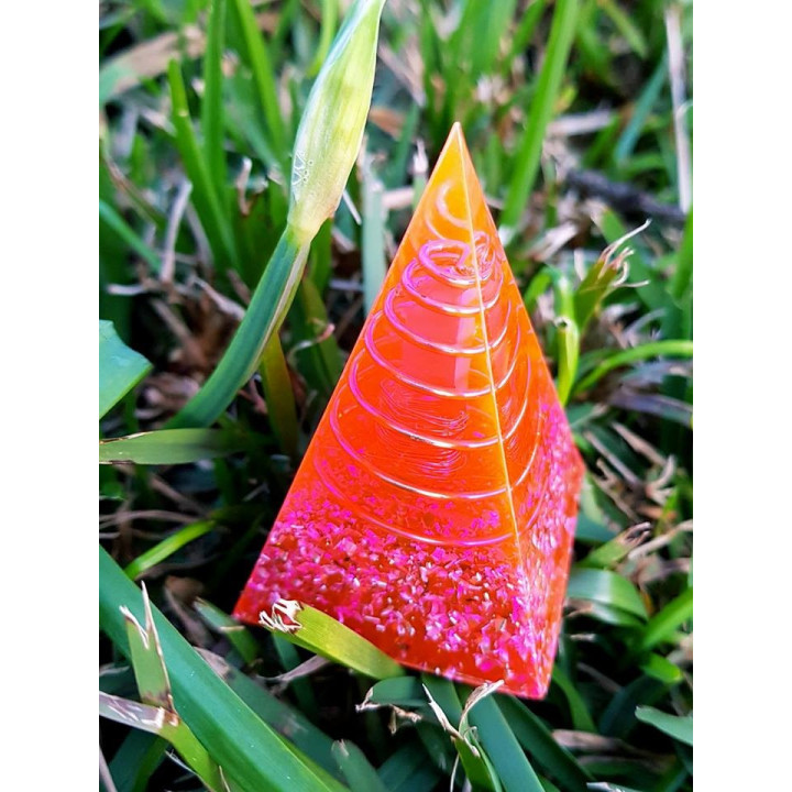 {
  "name": "Orgonite Pyramid - Nubia - Pink"
}