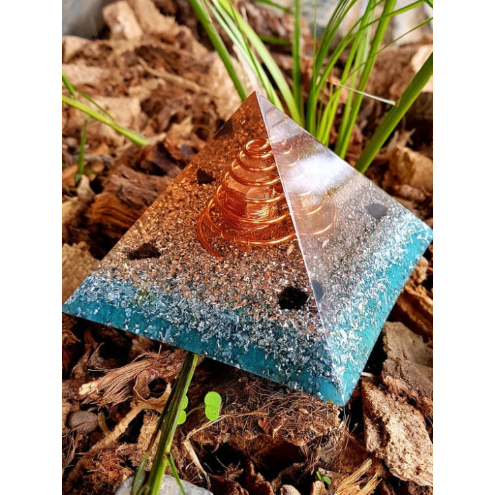 {
  "name": "Orgonite Pyramid with Black Tourmaline - M"
}