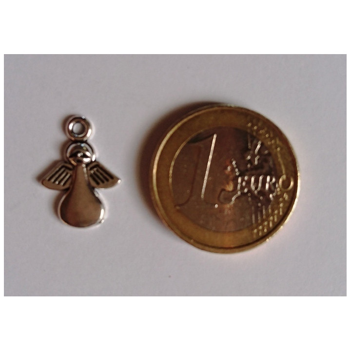 {
  "name": "Amulet - Angel"
}