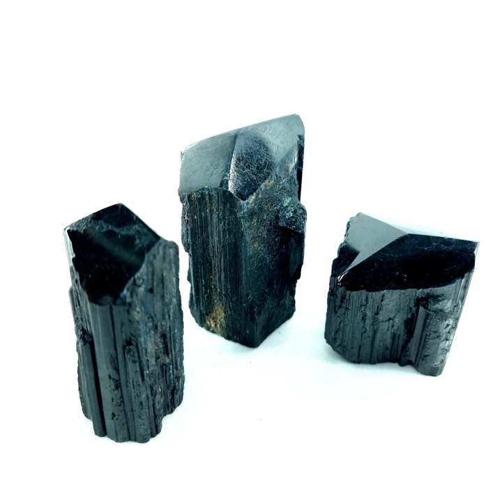 {
  "name": "Black Tourmaline - Faceted Tip 100-150GR"
}