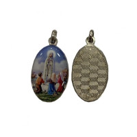 {
  "text": "medal of Our Lady of F\u00e1tima"
}