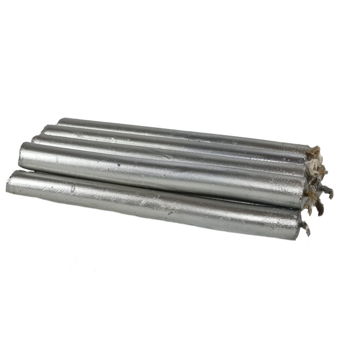 {
  "text": "10 silver candles (15×15)"
}