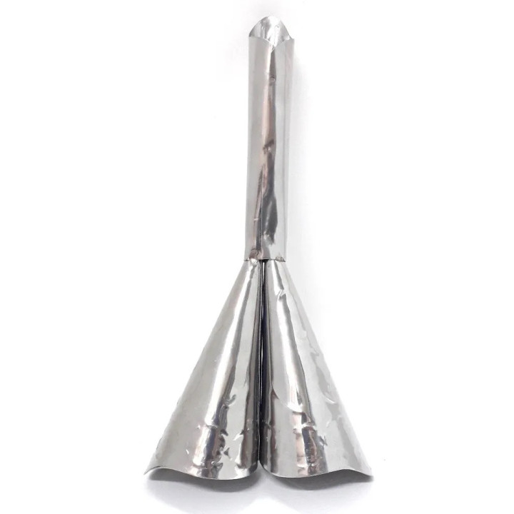 {
  "text": "Adjá"
}